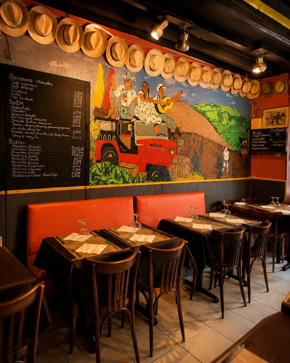 Salle intérieure chaleureuse du restaurant Poco Loco